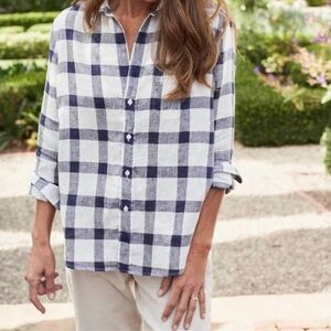 EUC Frank & Eileen Relaxed Navy and White Gingham Button up Shirt SIZE Small